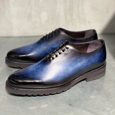 EM02 Black & Blue 01