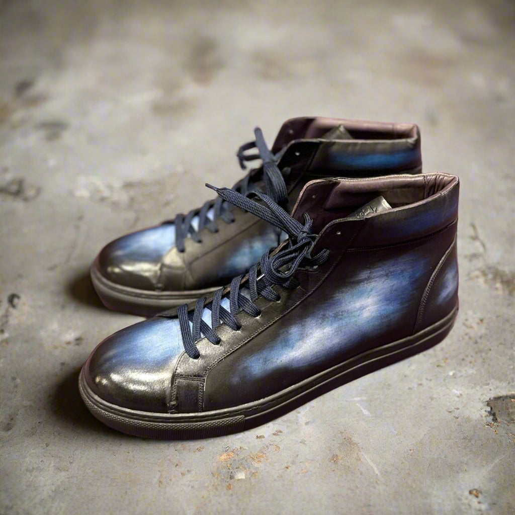TR02 Black & Blue 01 deep