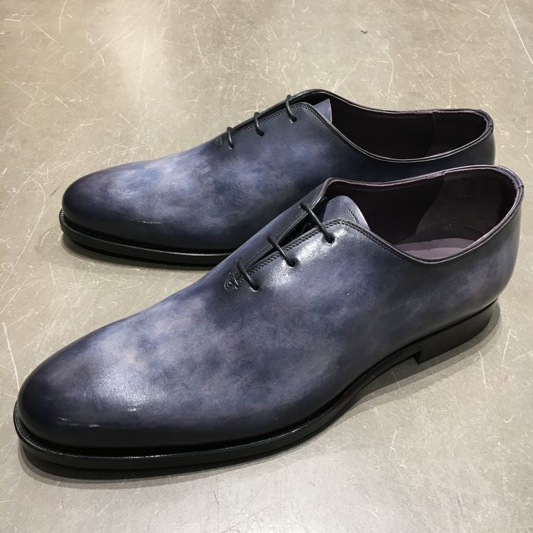 EN09 Black and Blue 04 bulldog