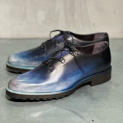 EX04 Black & Blue 01 light